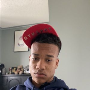 Meet your Posher, Taye